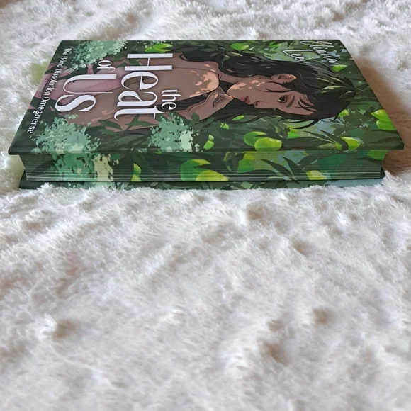 The Heat of Us by Eliana Lee Faecrate Edition - Picture 4 of 6